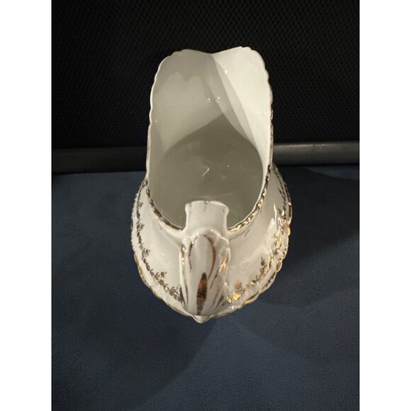 Vintage Porcelain Gold-Trimmed Gravy Boat With Floral Design - Picture 5 of 10